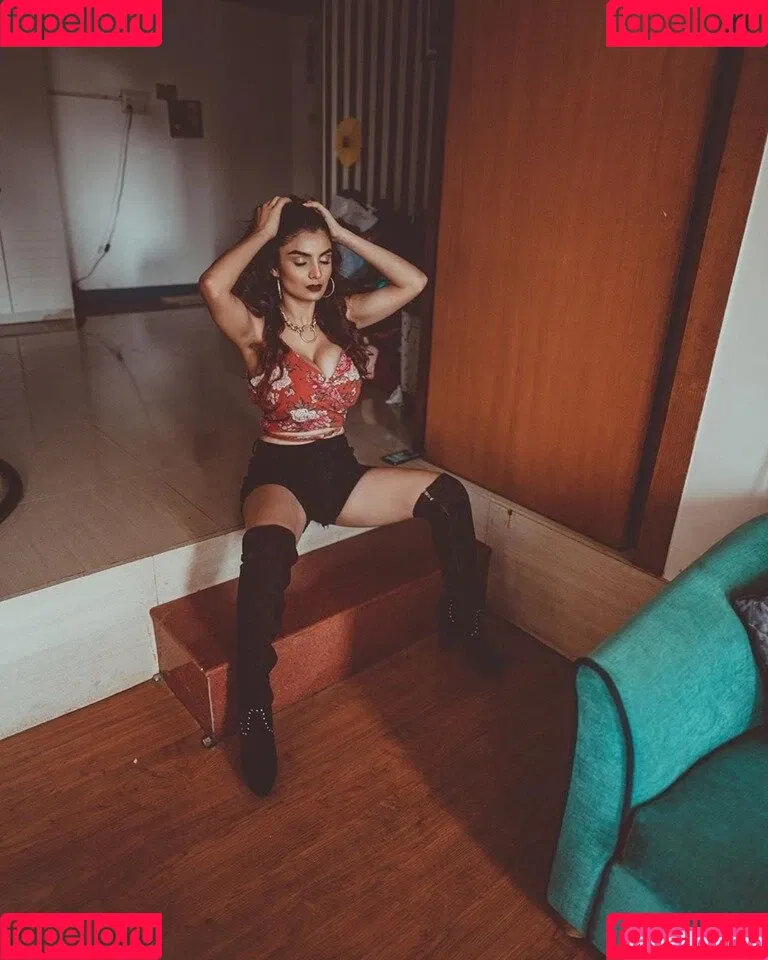 Anveshi Jain / anveshi25 / anveshi_jain / anveshijain Onlyfans Photo Gallery 