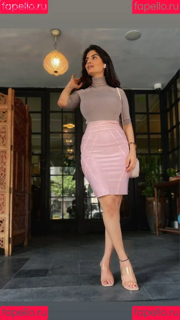 Anveshi Jain / anveshi25 / anveshi_jain / anveshijain Onlyfans Photo Gallery 
