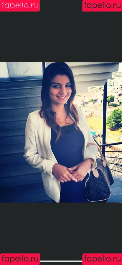Anveshi Jain / anveshi25 / anveshi_jain / anveshijain Onlyfans Photo Gallery 