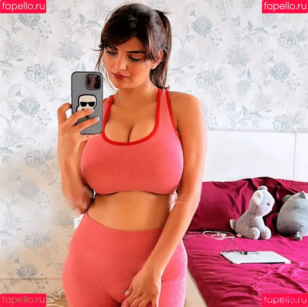 Anveshi Jain / anveshi25 / anveshi_jain / anveshijain Onlyfans Photo Gallery 