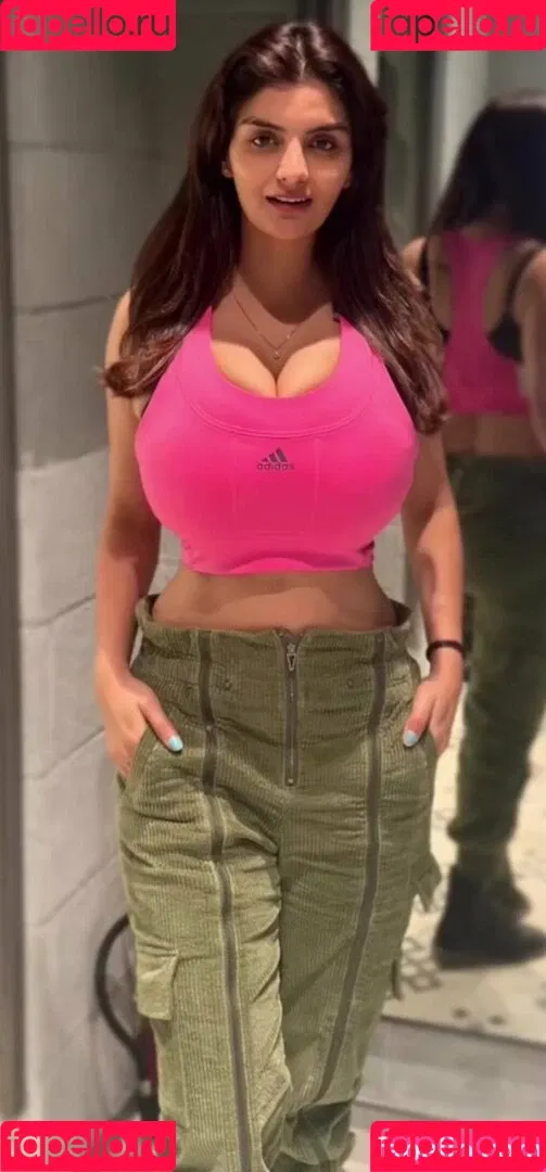 Anveshi Jain / anveshi25 / anveshi_jain / anveshijain Onlyfans Photo Gallery 
