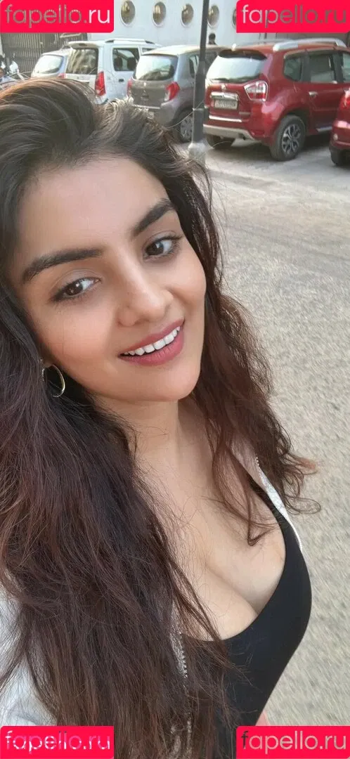 Anveshi Jain / anveshi25 / anveshi_jain / anveshijain Onlyfans Photo Gallery 