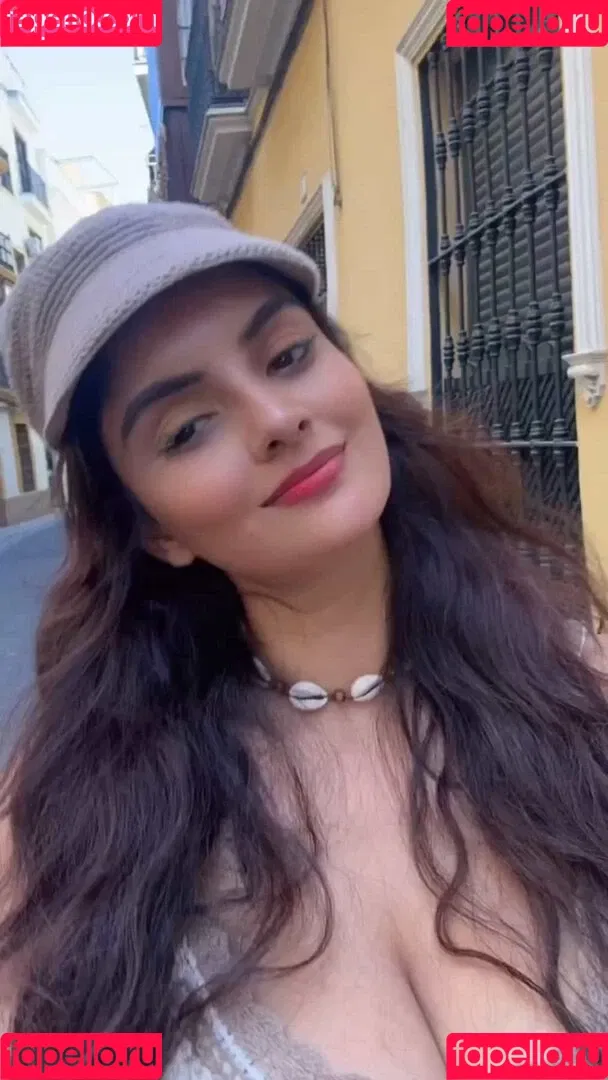 Anveshi Jain / anveshi25 / anveshi_jain / anveshijain Onlyfans Photo Gallery 
