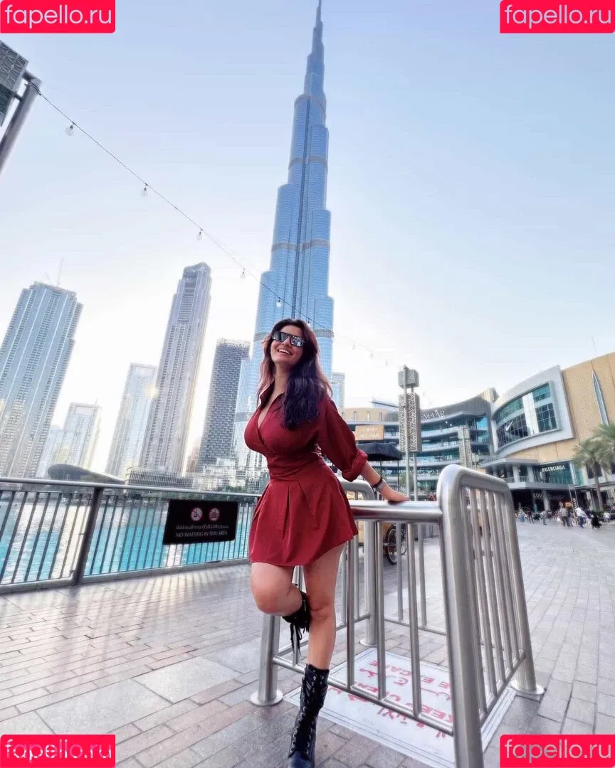 Anveshi Jain / anveshi25 / anveshi_jain / anveshijain Onlyfans Photo Gallery 