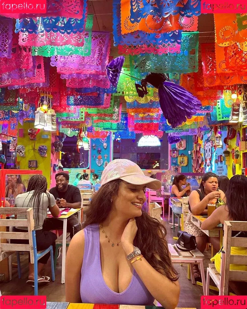 Anveshi Jain / anveshi25 / anveshi_jain / anveshijain Onlyfans Photo Gallery 