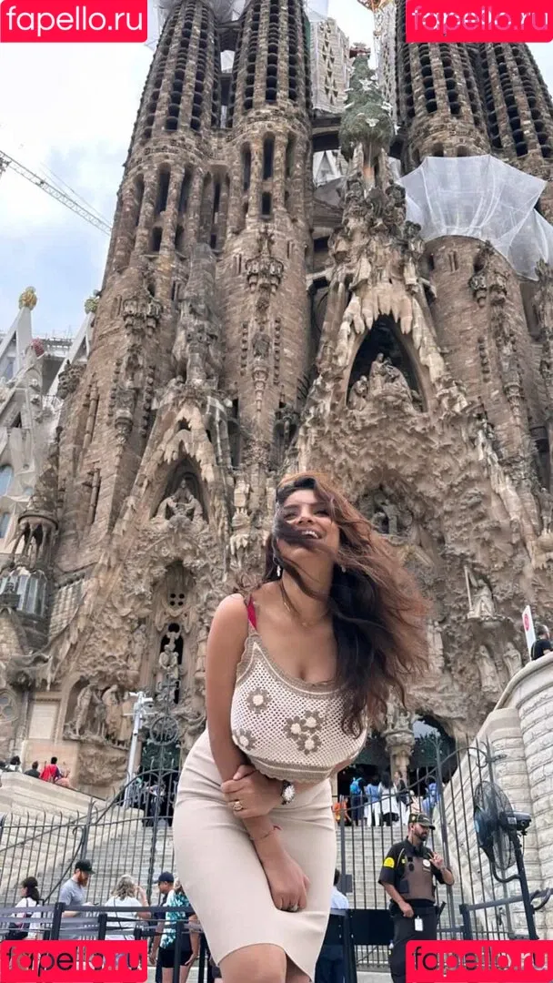 Anveshi Jain / anveshi25 / anveshi_jain / anveshijain Onlyfans Photo Gallery 