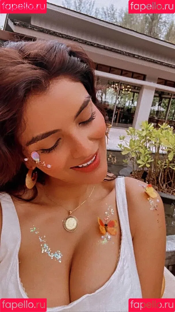Anveshi Jain / anveshi25 / anveshi_jain / anveshijain Onlyfans Photo Gallery 
