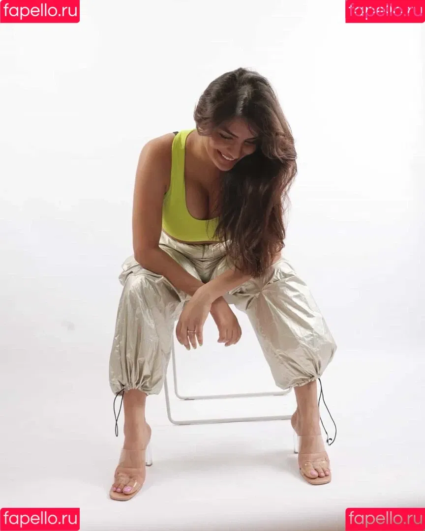 Anveshi Jain / anveshi25 / anveshi_jain / anveshijain Onlyfans Photo Gallery 