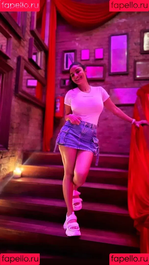 Anveshi Jain / anveshi25 / anveshi_jain / anveshijain Onlyfans Photo Gallery 