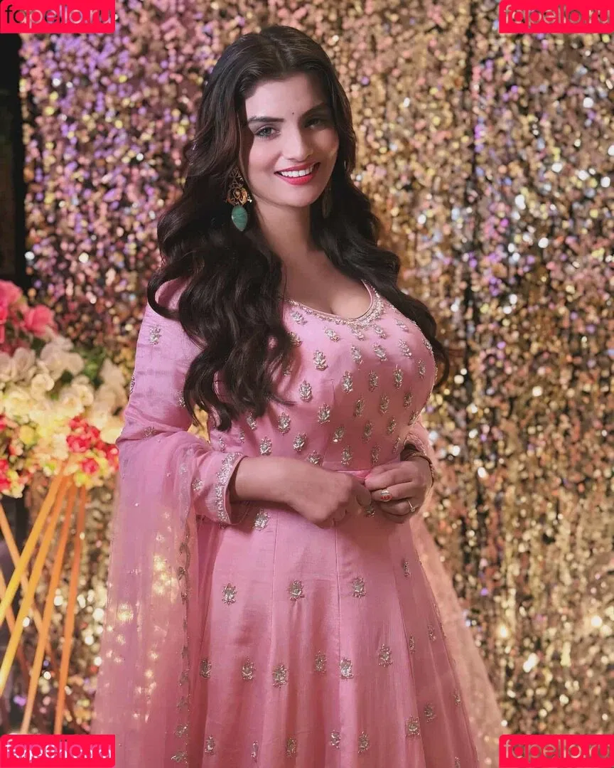 Anveshi Jain / anveshi25 / anveshi_jain / anveshijain Onlyfans Photo Gallery 
