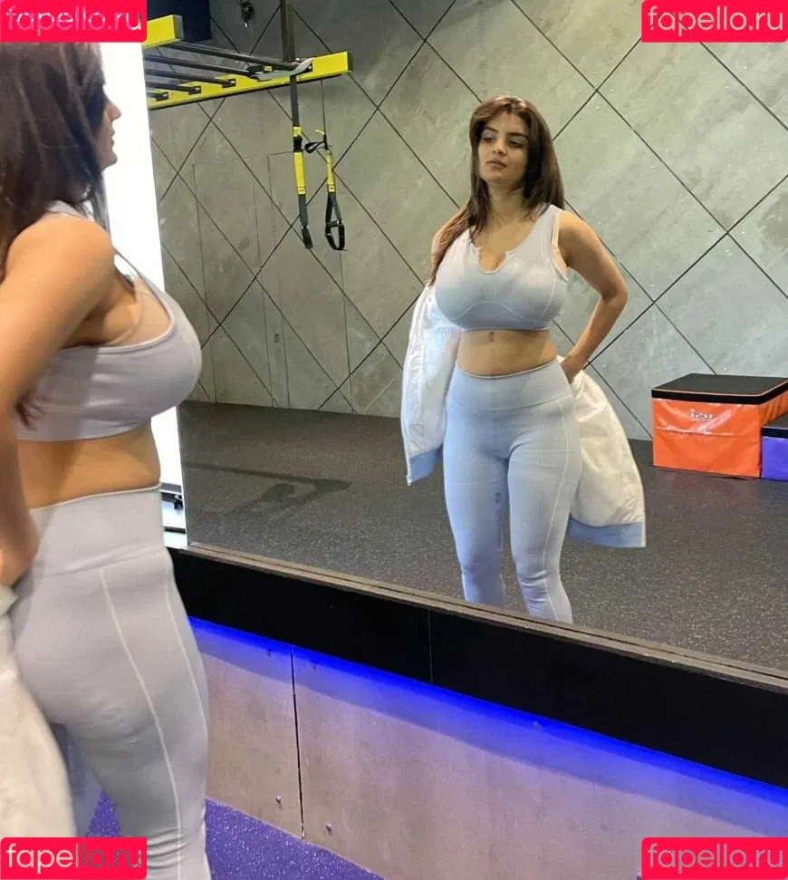 Anveshi Jain / anveshi25 / anveshi_jain / anveshijain Onlyfans Photo Gallery 