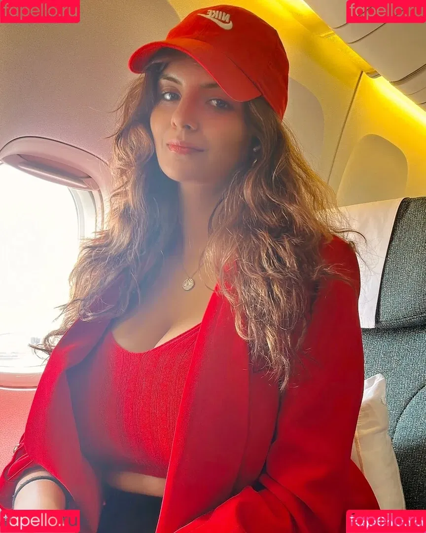 Anveshi Jain / anveshi25 / anveshi_jain / anveshijain Onlyfans Photo Gallery 