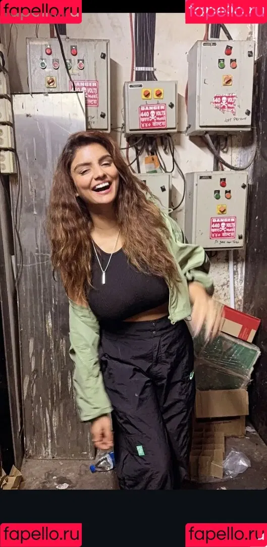 Anveshi Jain / anveshi25 / anveshi_jain / anveshijain Onlyfans Photo Gallery 