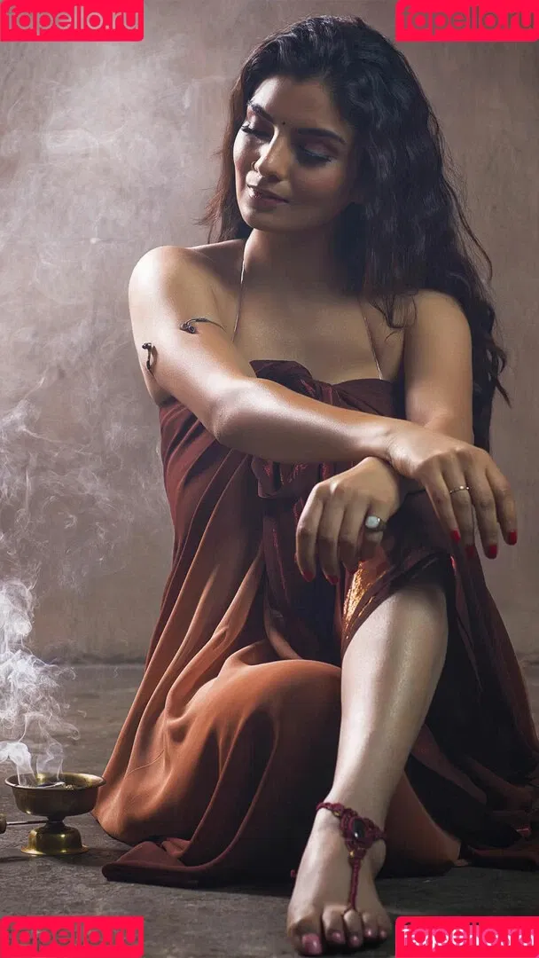 Anveshi Jain / anveshi25 / anveshi_jain / anveshijain Onlyfans Photo Gallery 