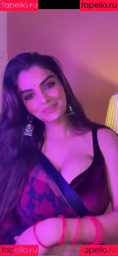 Anveshi Jain / anveshi25 / anveshi_jain / anveshijain Onlyfans Photo Gallery 