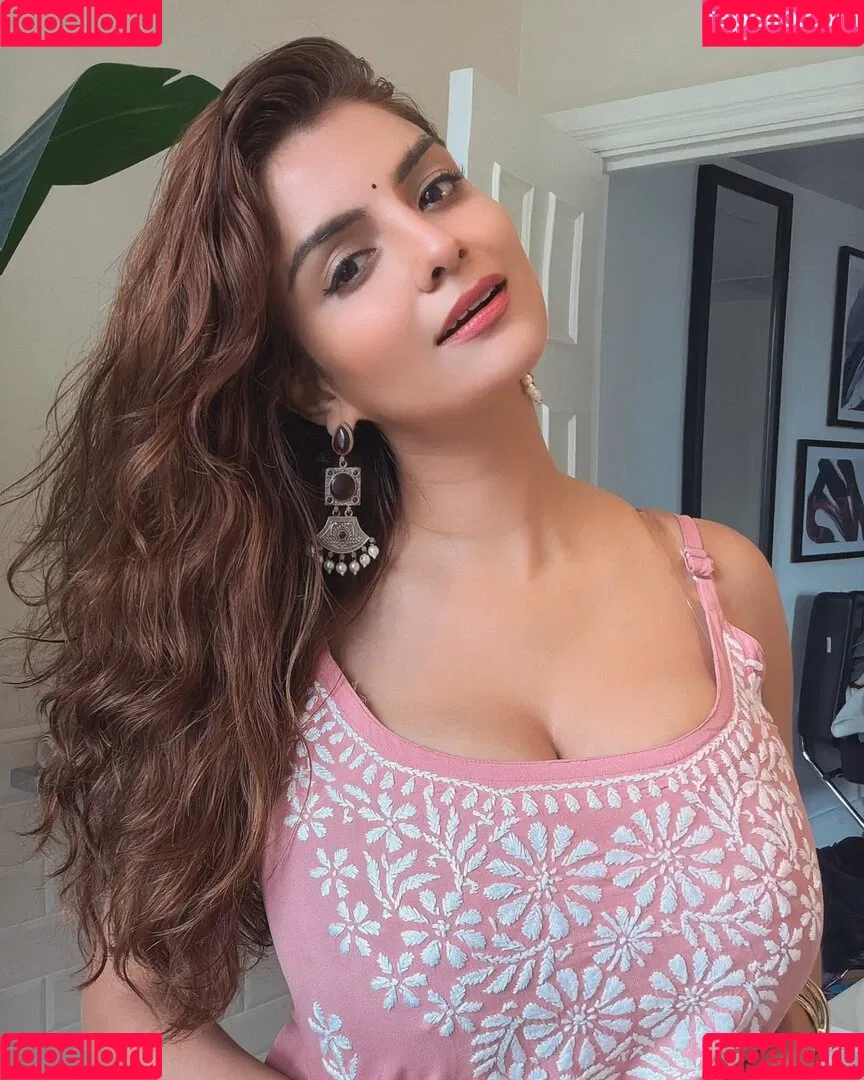 Anveshi Jain / anveshi25 / anveshi_jain / anveshijain Onlyfans Photo Gallery 