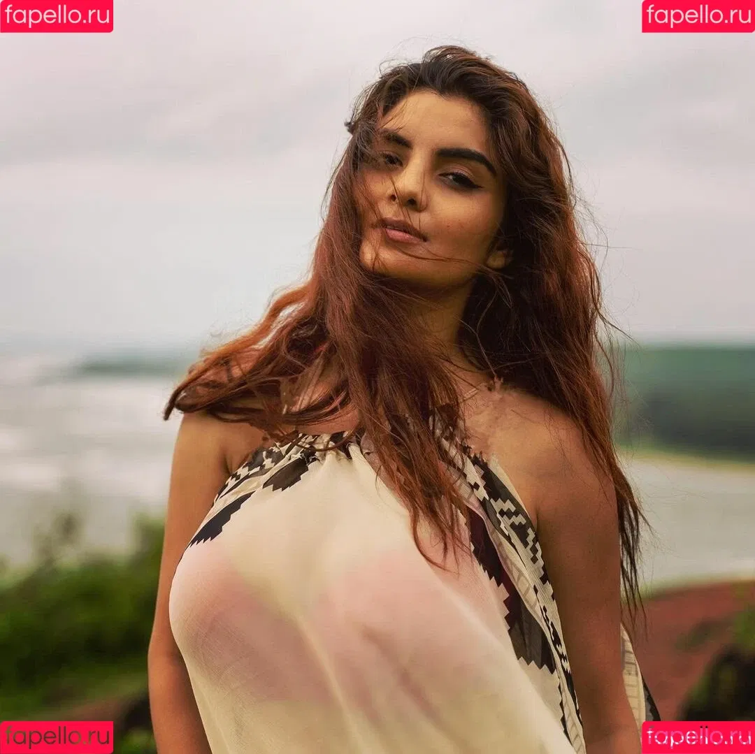 Anveshi Jain / anveshi25 / anveshi_jain / anveshijain Onlyfans Photo Gallery 