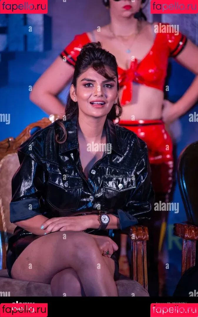 Anveshi Jain / anveshi25 / anveshi_jain / anveshijain Onlyfans Photo Gallery 
