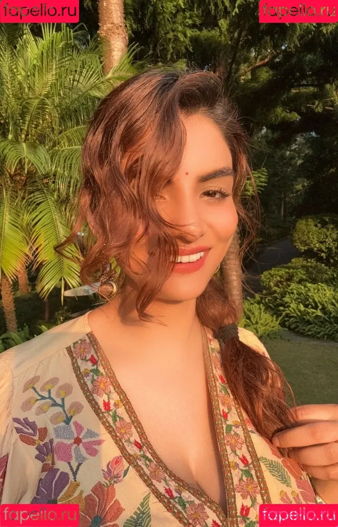 Anveshi Jain / anveshi25 / anveshi_jain / anveshijain Onlyfans Photo Gallery 