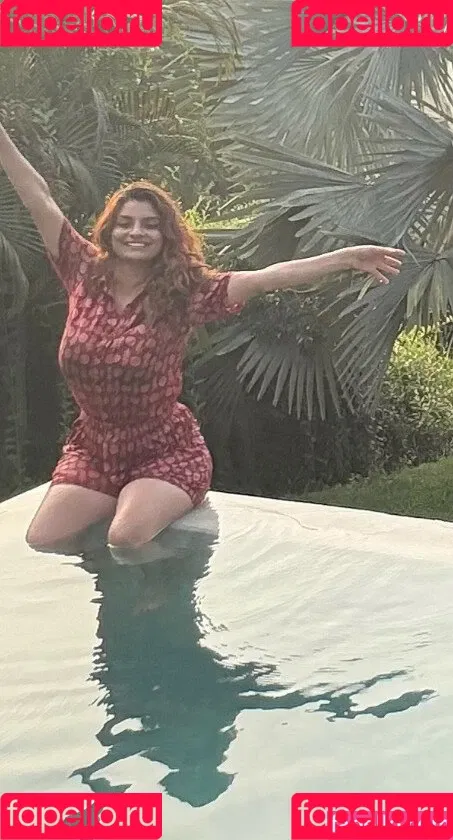 Anveshi Jain / anveshi25 / anveshi_jain / anveshijain Onlyfans Photo Gallery 