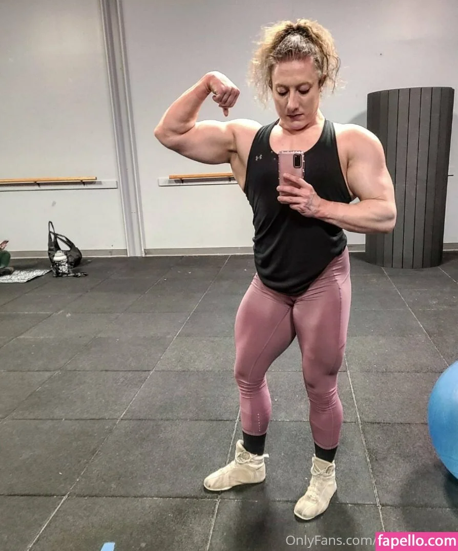 Quad_queen / emily schubert / emschub_ifbbpro Onlyfans Photo Gallery 