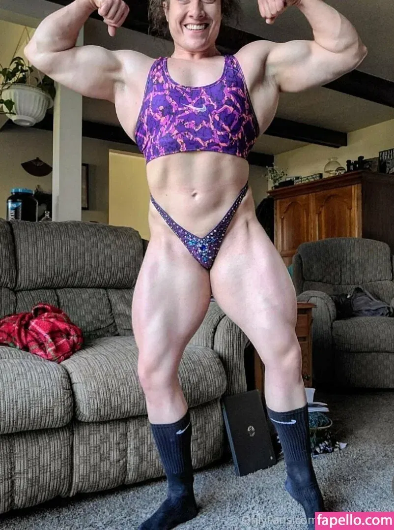 Quad_queen / emily schubert / emschub_ifbbpro Onlyfans Photo Gallery 