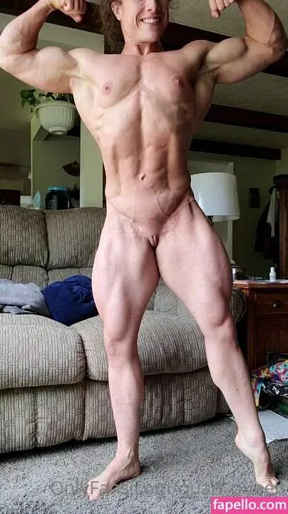 Quad_queen / emily schubert / emschub_ifbbpro Onlyfans Photo Gallery 