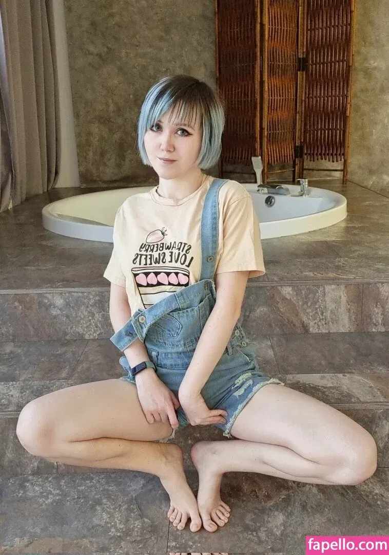 aki_puff Onlyfans Photo Gallery 