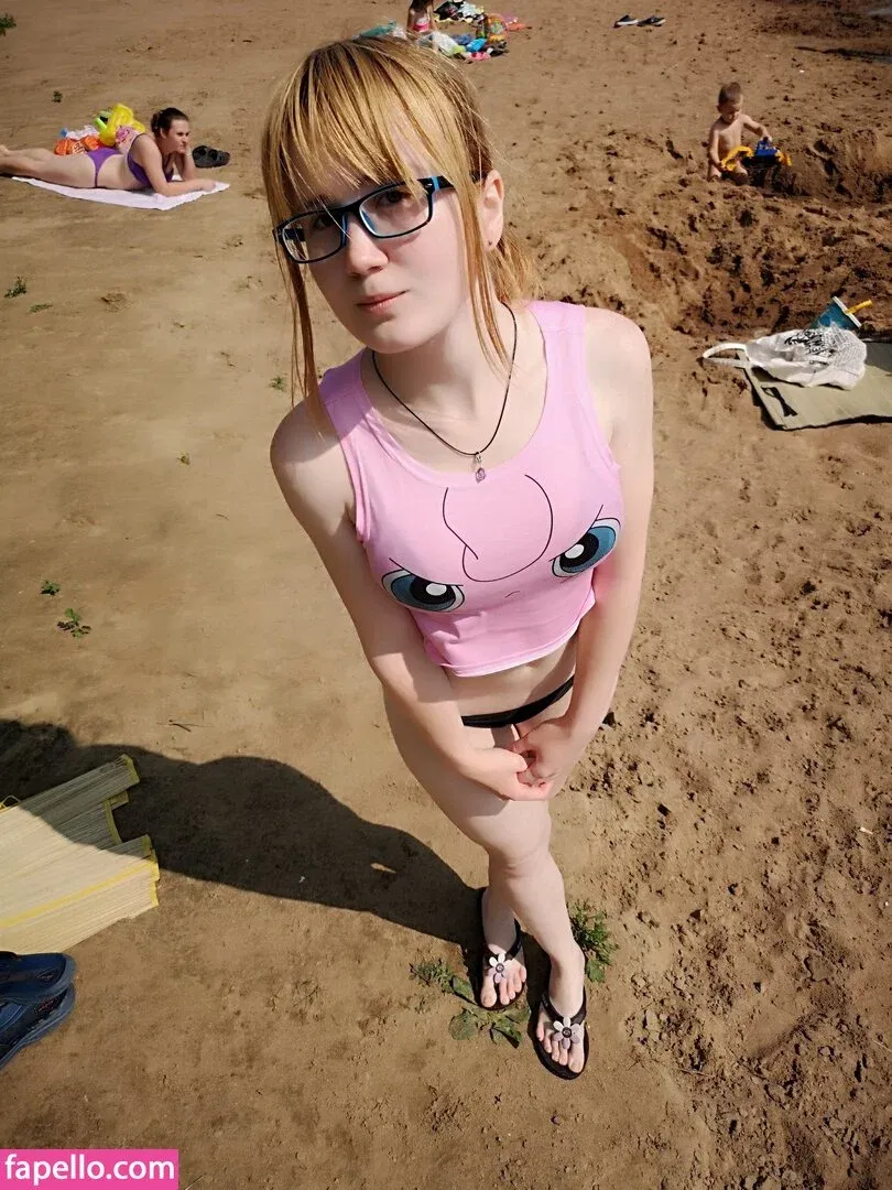 aki_puff Onlyfans Photo Gallery 