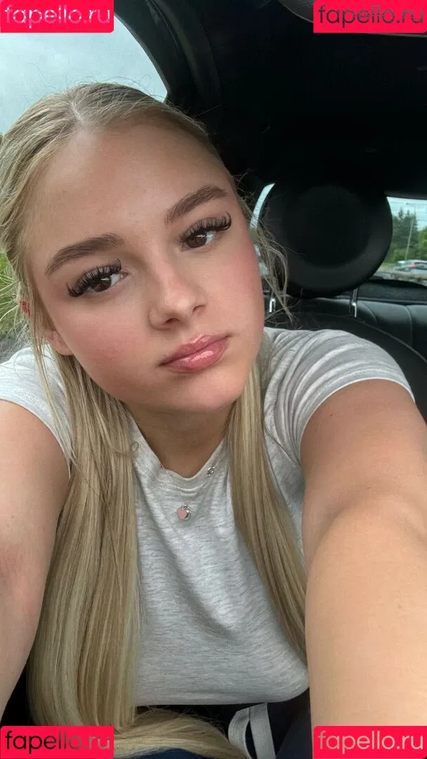 Brooke Marsden / beautybrooke123 / brooke_marsden Onlyfans Photo Gallery 