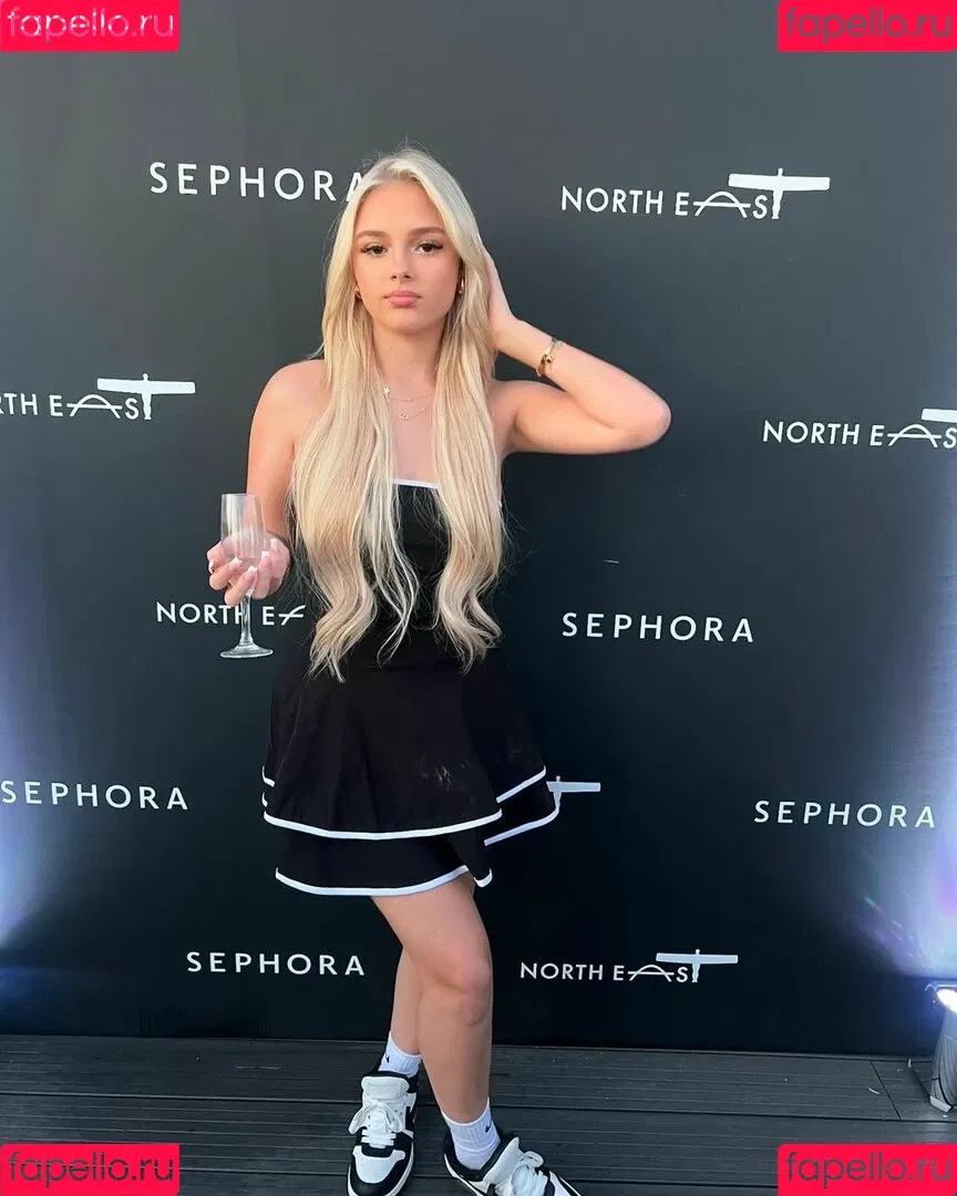 Brooke Marsden / beautybrooke123 / brooke_marsden Onlyfans Photo Gallery 