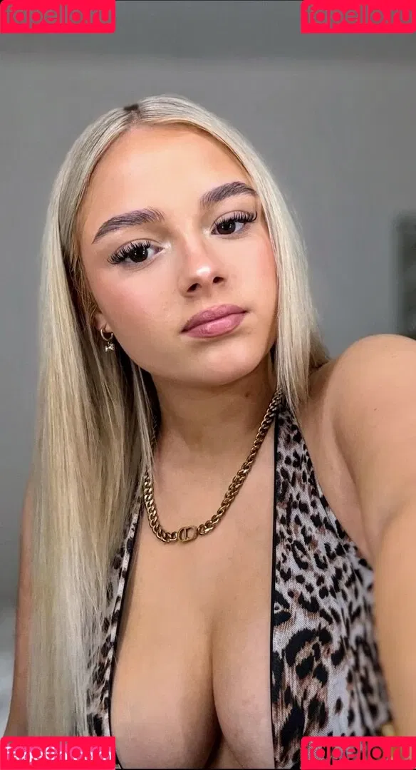 Brooke Marsden / beautybrooke123 / brooke_marsden Onlyfans Photo Gallery 