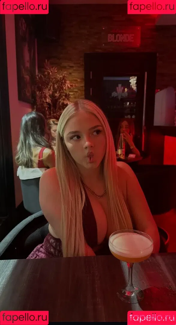 Brooke Marsden / beautybrooke123 / brooke_marsden Onlyfans Photo Gallery 