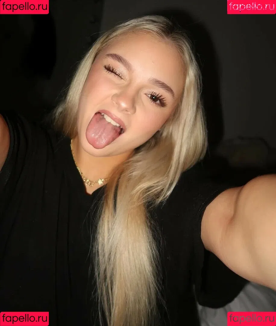 Brooke Marsden / beautybrooke123 / brooke_marsden Onlyfans Photo Gallery 