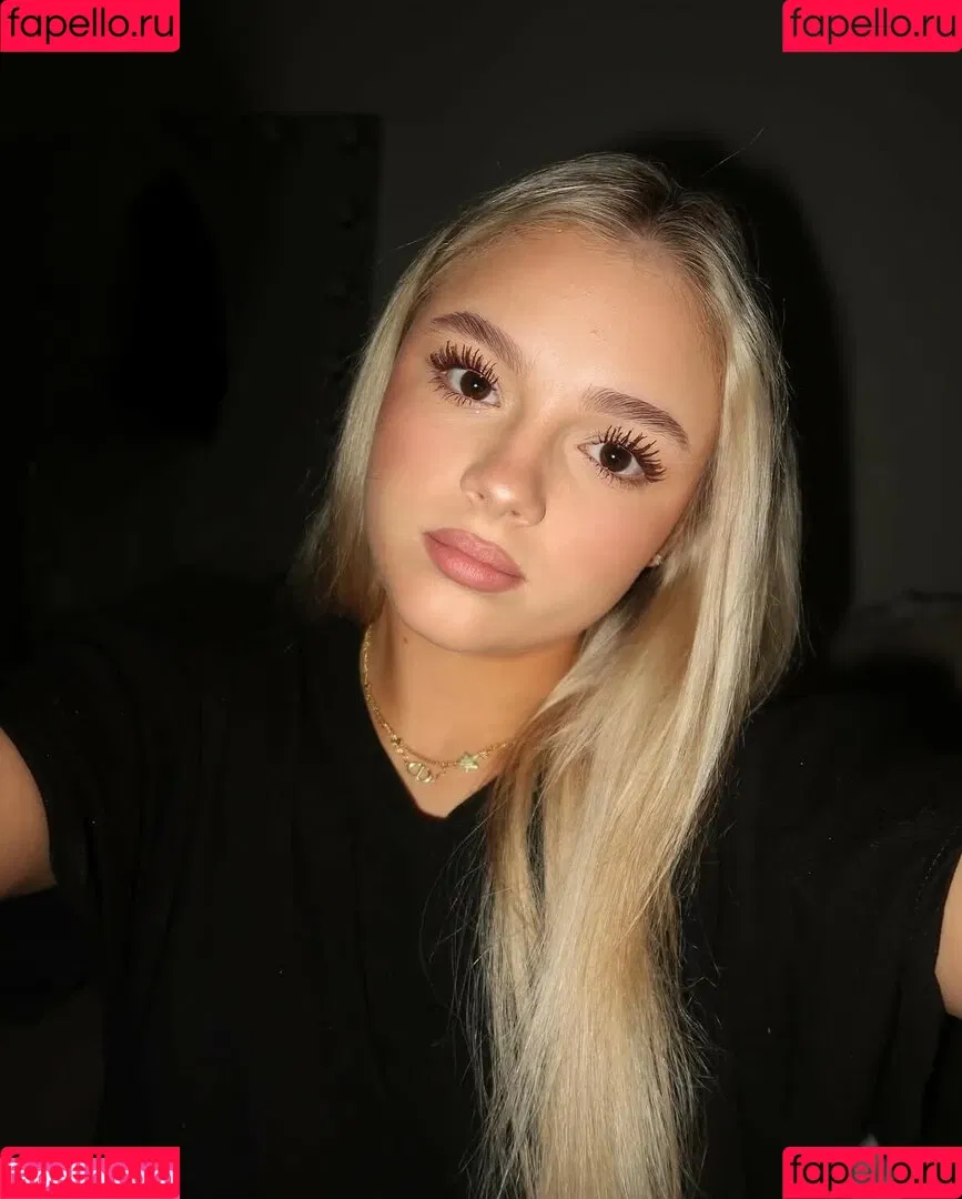 Brooke Marsden / beautybrooke123 / brooke_marsden Onlyfans Photo Gallery 