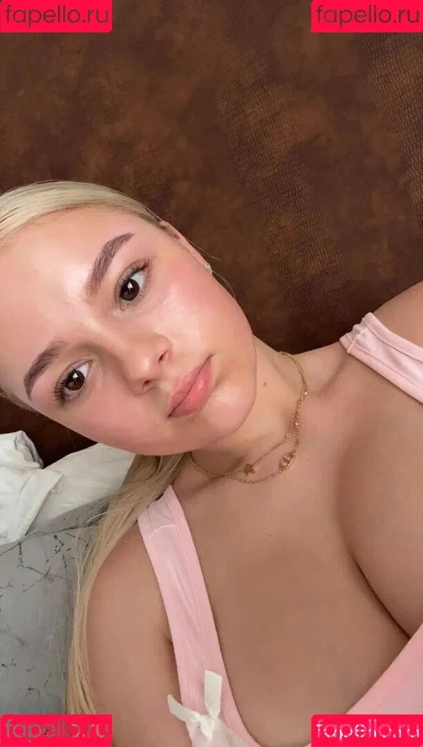 Brooke Marsden / beautybrooke123 / brooke_marsden Onlyfans Photo Gallery 