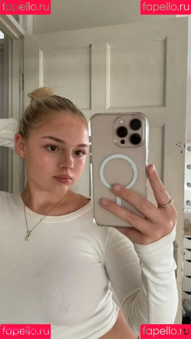 Brooke Marsden / beautybrooke123 / brooke_marsden Onlyfans Photo Gallery 
