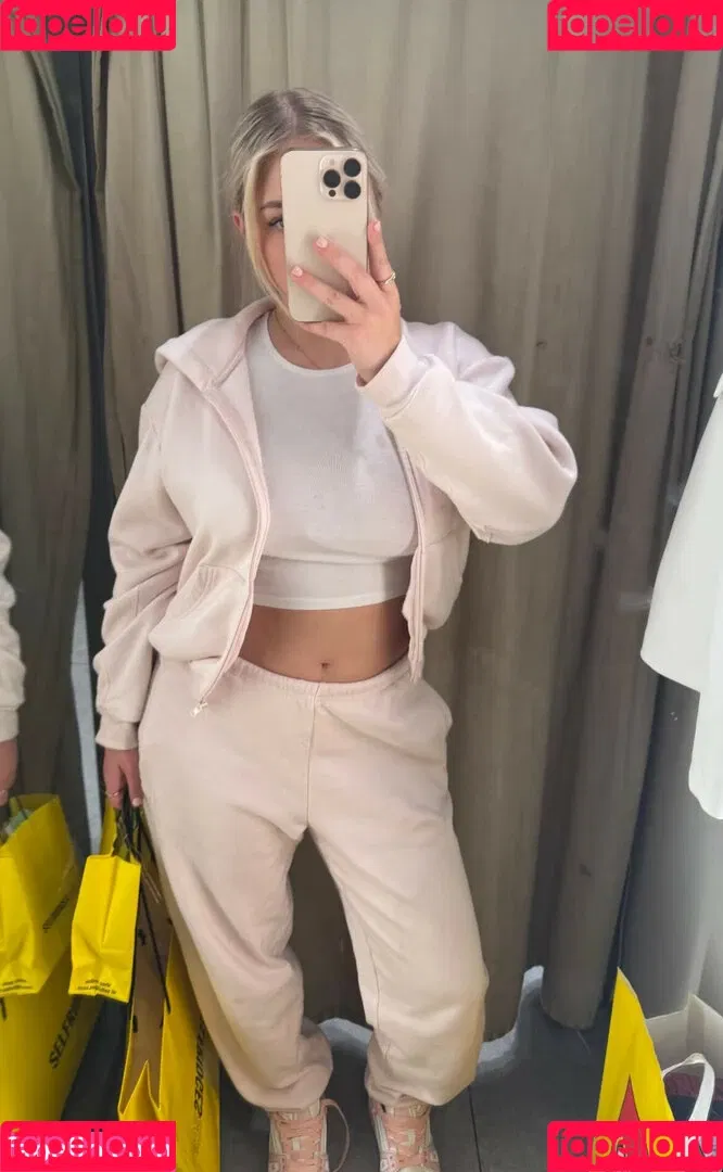 Brooke Marsden / beautybrooke123 / brooke_marsden Onlyfans Photo Gallery 