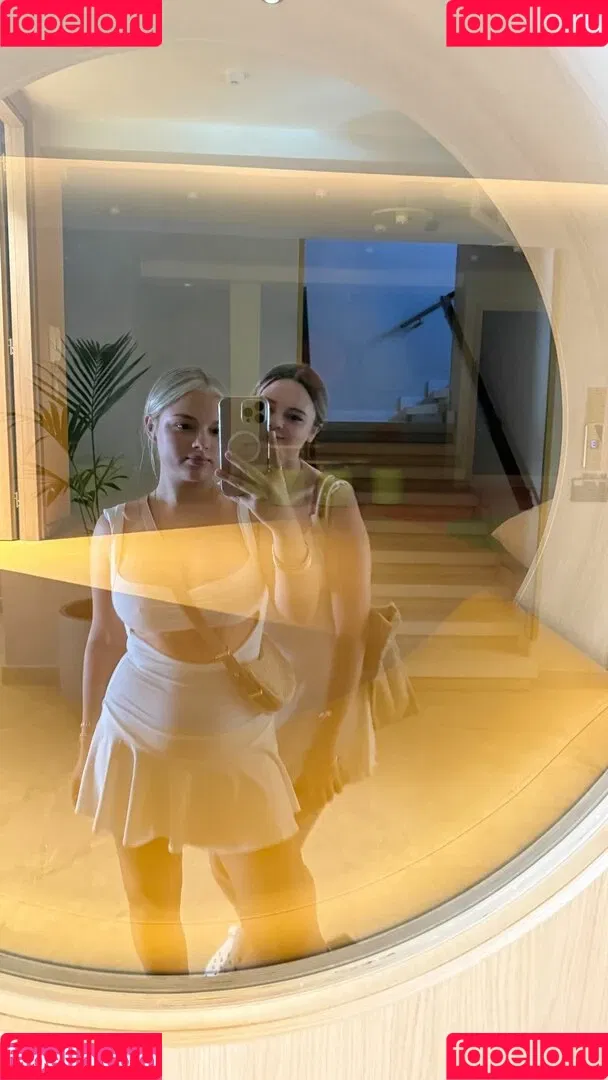 Brooke Marsden / beautybrooke123 / brooke_marsden Onlyfans Photo Gallery 