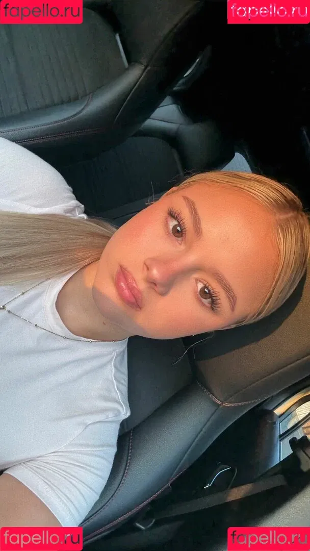 Brooke Marsden / beautybrooke123 / brooke_marsden Onlyfans Photo Gallery 