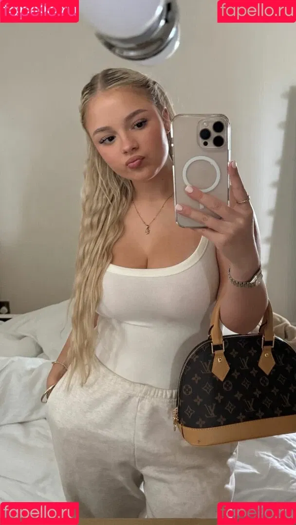 Brooke Marsden / beautybrooke123 / brooke_marsden Onlyfans Photo Gallery 