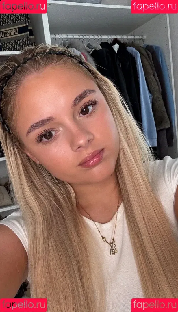 Brooke Marsden / beautybrooke123 / brooke_marsden Onlyfans Photo Gallery 