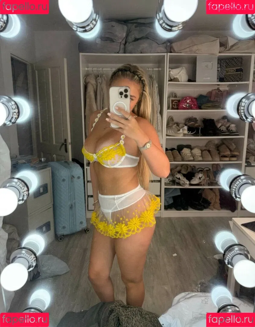 Brooke Marsden / beautybrooke123 / brooke_marsden Onlyfans Photo Gallery 