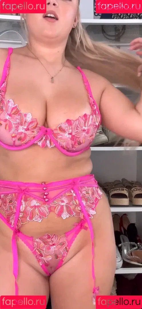 Brooke Marsden / beautybrooke123 / brooke_marsden Onlyfans Photo Gallery 