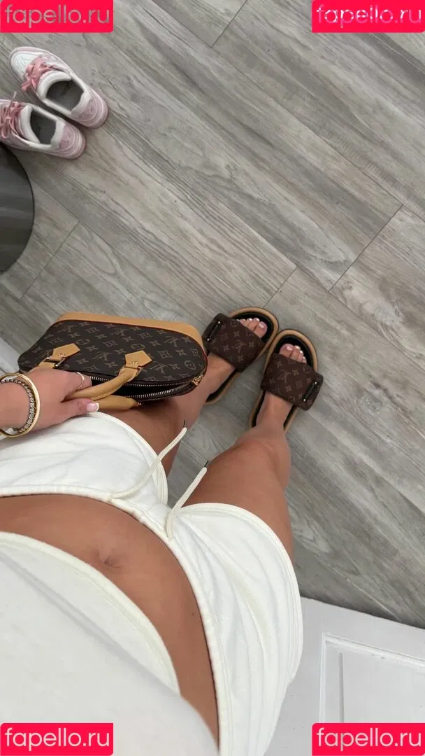 Brooke Marsden / beautybrooke123 / brooke_marsden Onlyfans Photo Gallery 