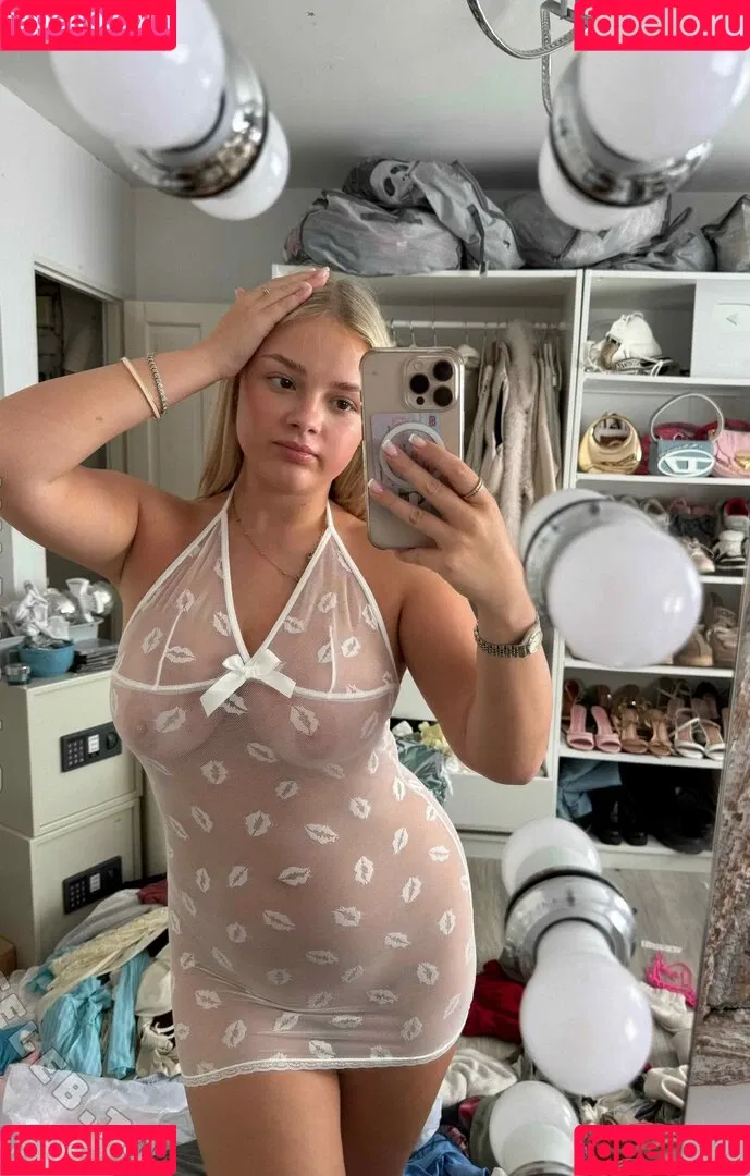 Brooke Marsden / beautybrooke123 / brooke_marsden Onlyfans Photo Gallery 