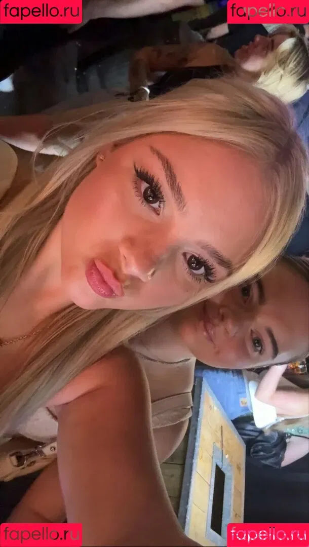 Brooke Marsden / beautybrooke123 / brooke_marsden Onlyfans Photo Gallery 