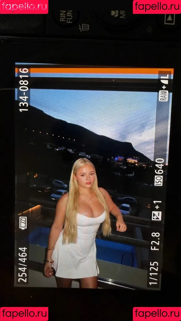 Brooke Marsden / beautybrooke123 / brooke_marsden Onlyfans Photo Gallery 