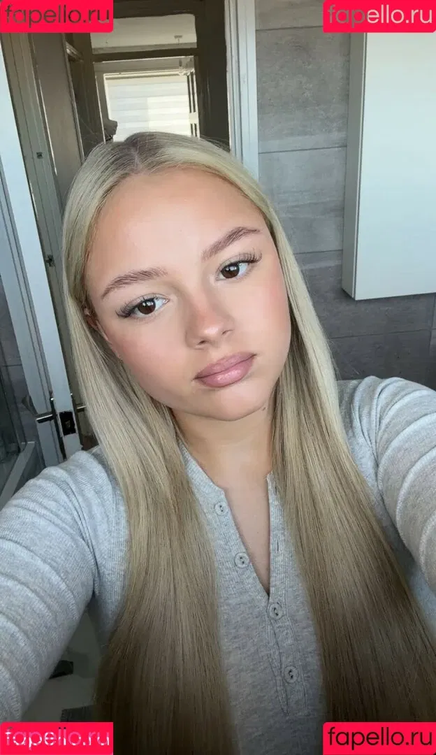 Brooke Marsden / beautybrooke123 / brooke_marsden Onlyfans Photo Gallery 