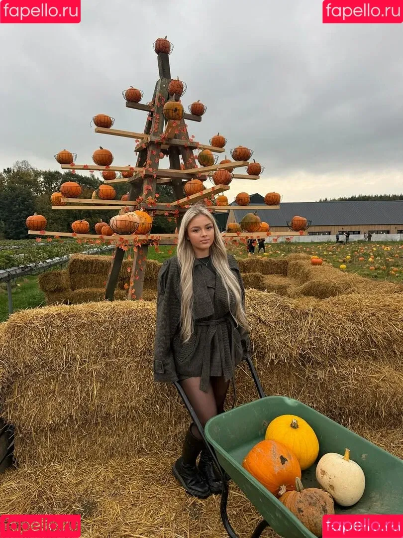 Brooke Marsden / beautybrooke123 / brooke_marsden Onlyfans Photo Gallery 